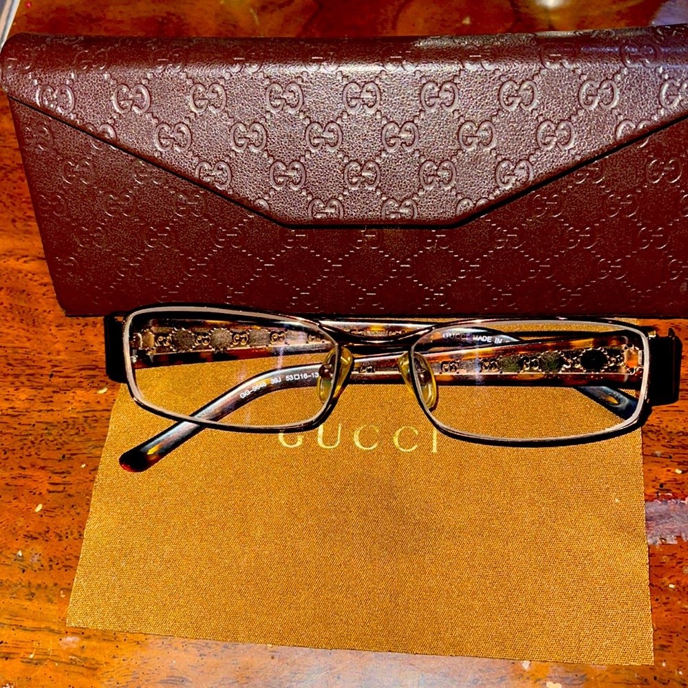 Gucci glasses